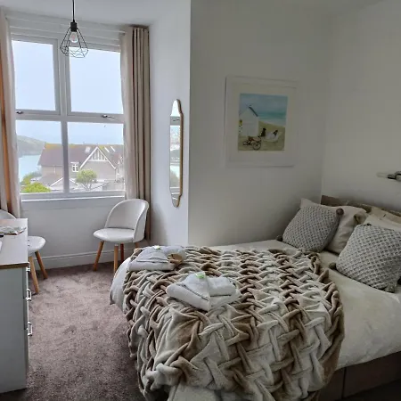 Tregella 3* New Quay