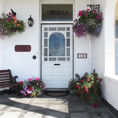 Tregella 3*